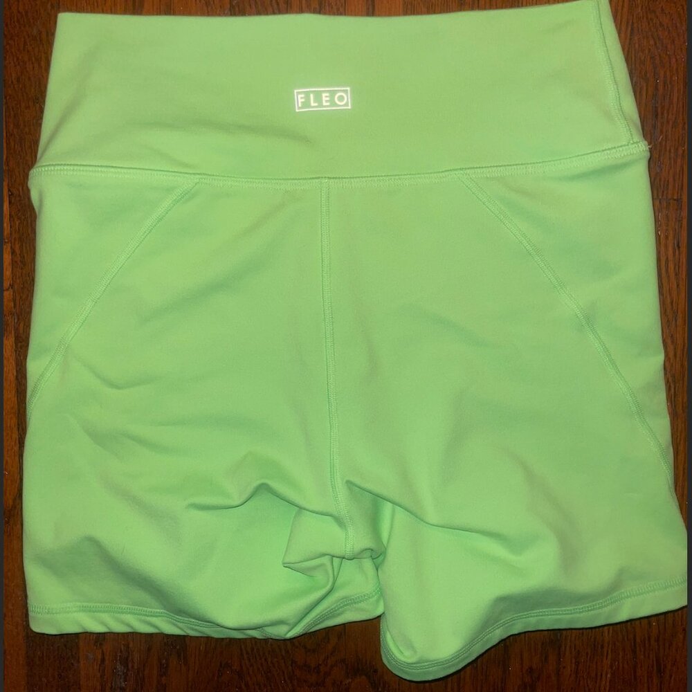 Fleo Neon Green No Front Seam High Rise Workout Short - Bike Shorts - 90s - Gym - Picture 4 of 5